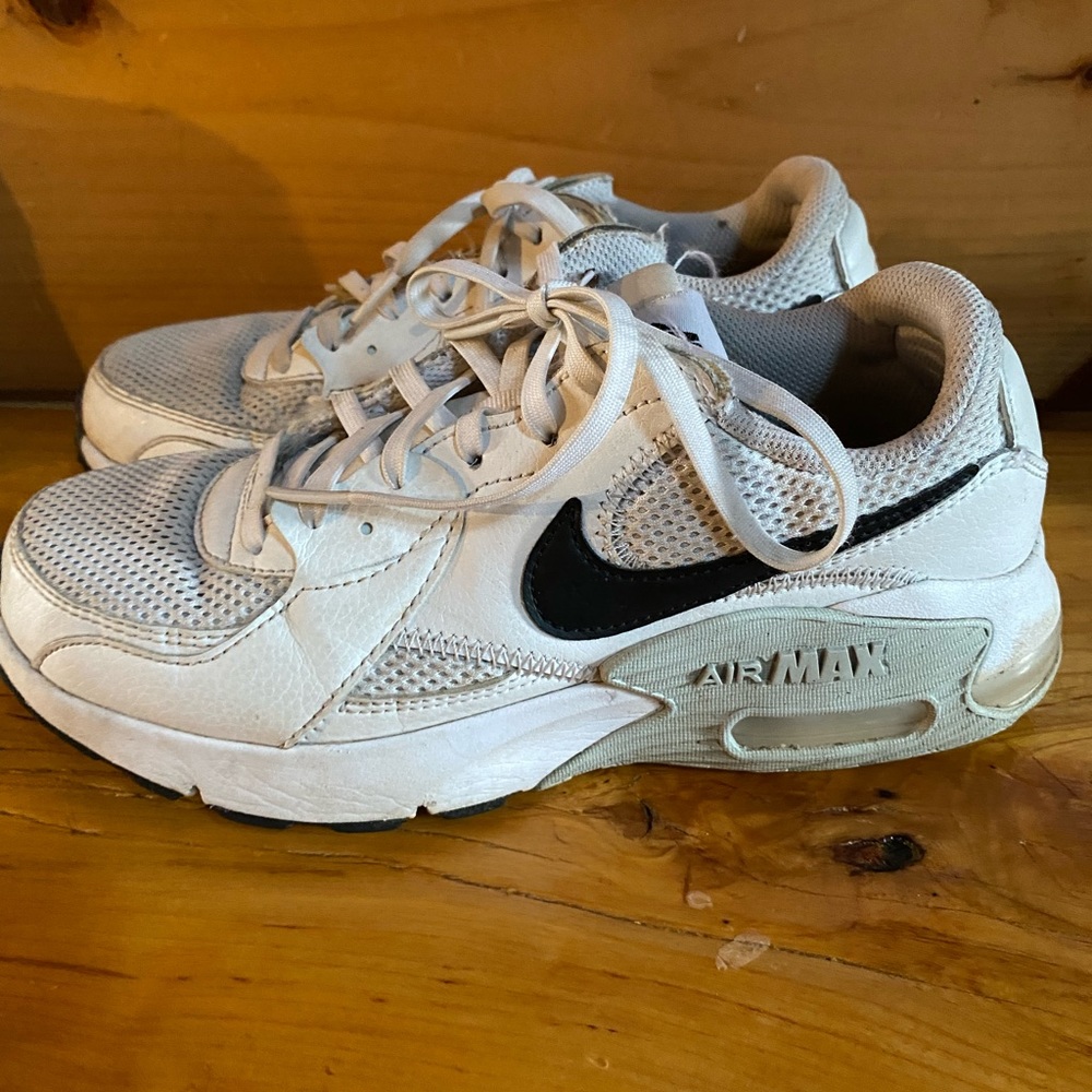 Nike Air Max White Black Athletic Shoes